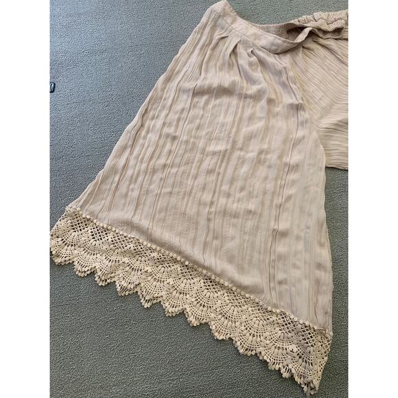 Free People Women's L Flowy Shorts Beige Cropped Culottes Crochet Lace Hem - Picture 9 of 14